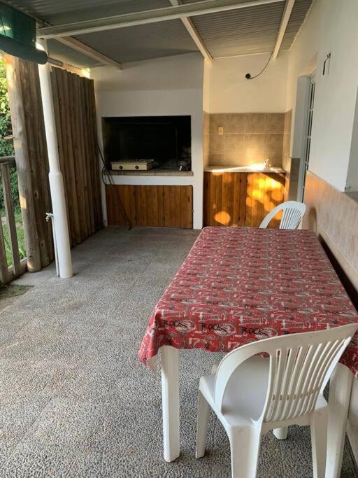 Amplio Dpto En El Corazon De Carhue Villa Ngoại thất bức ảnh